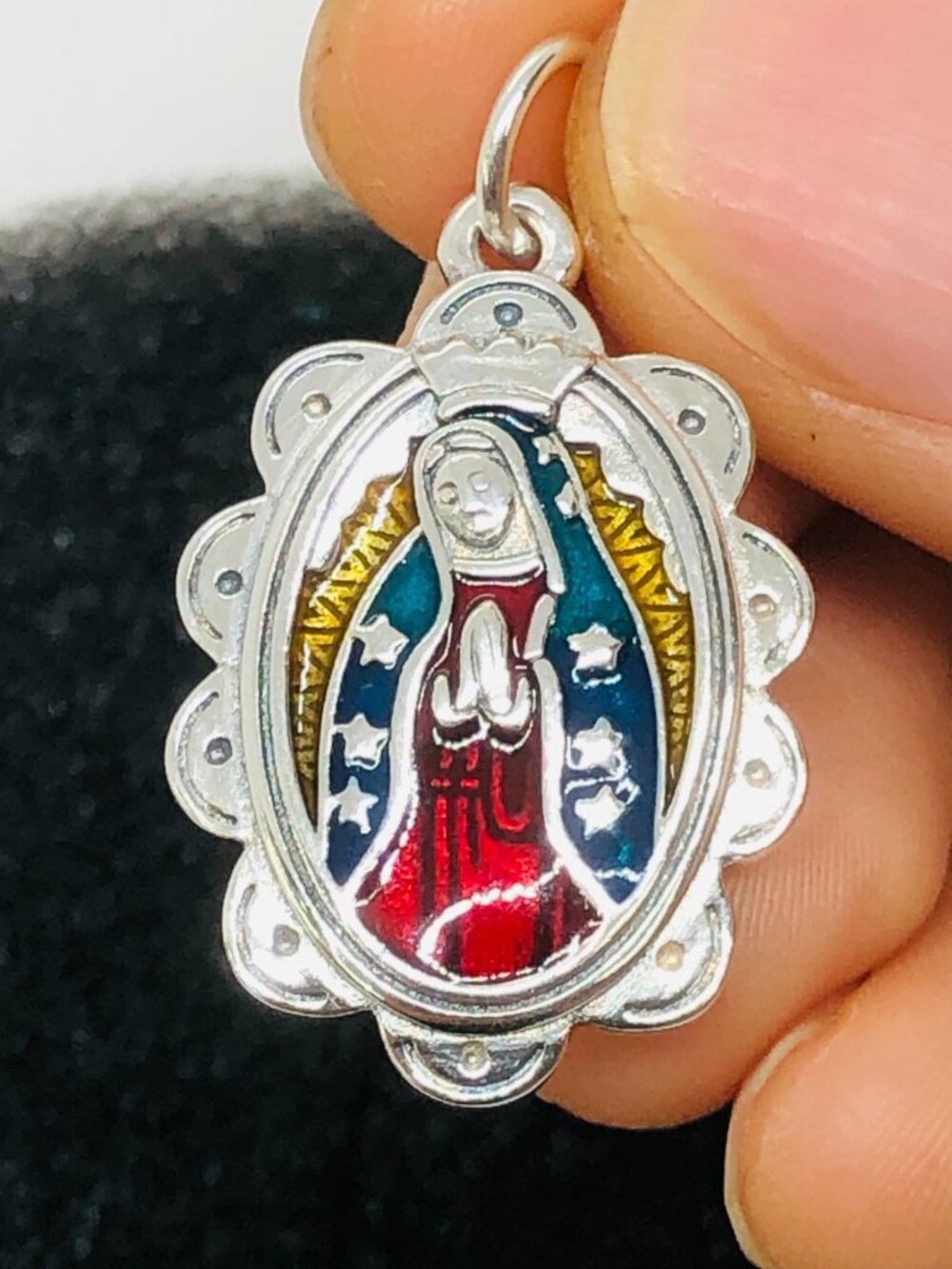 👍👍James Avery Enamel Virgin of Guadalupe Charm